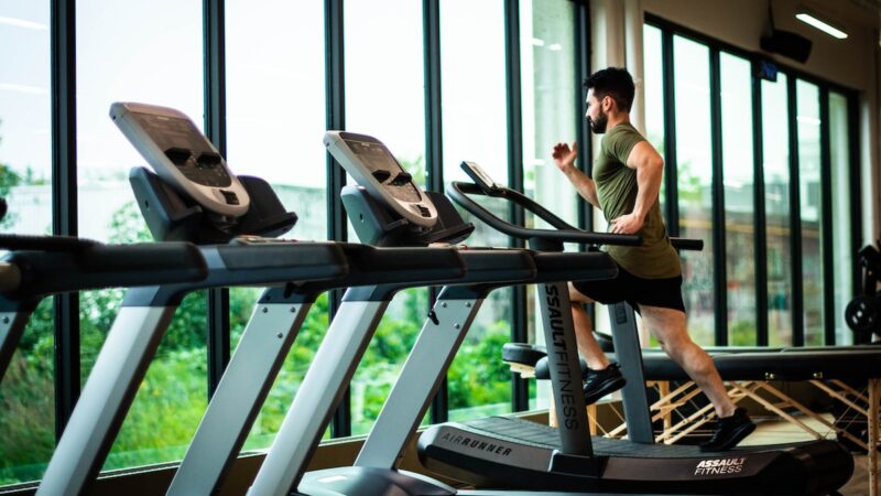 Tips for maintaining motivation in the gym